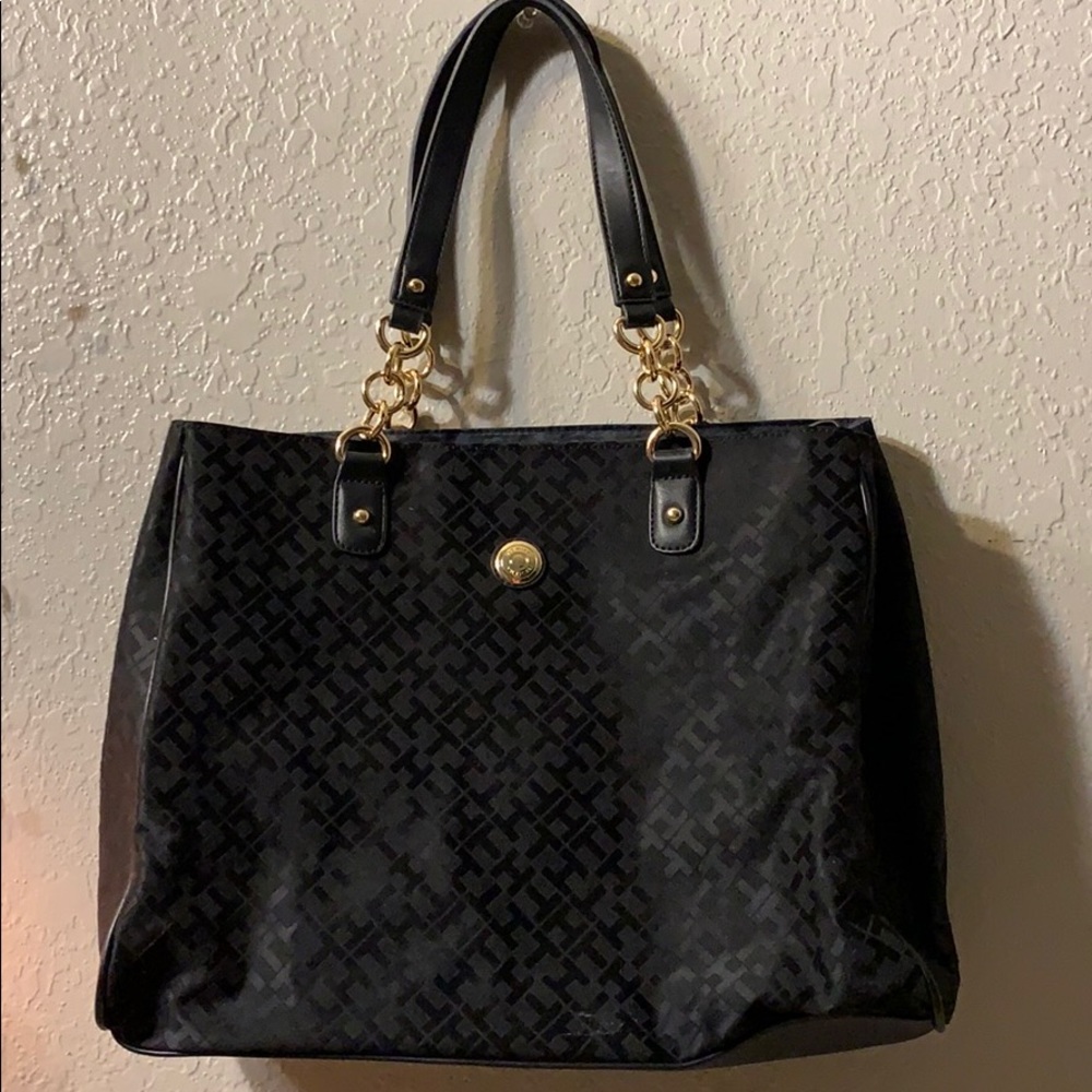 AUTHENTIC TOMMY HILFIGER PURSE